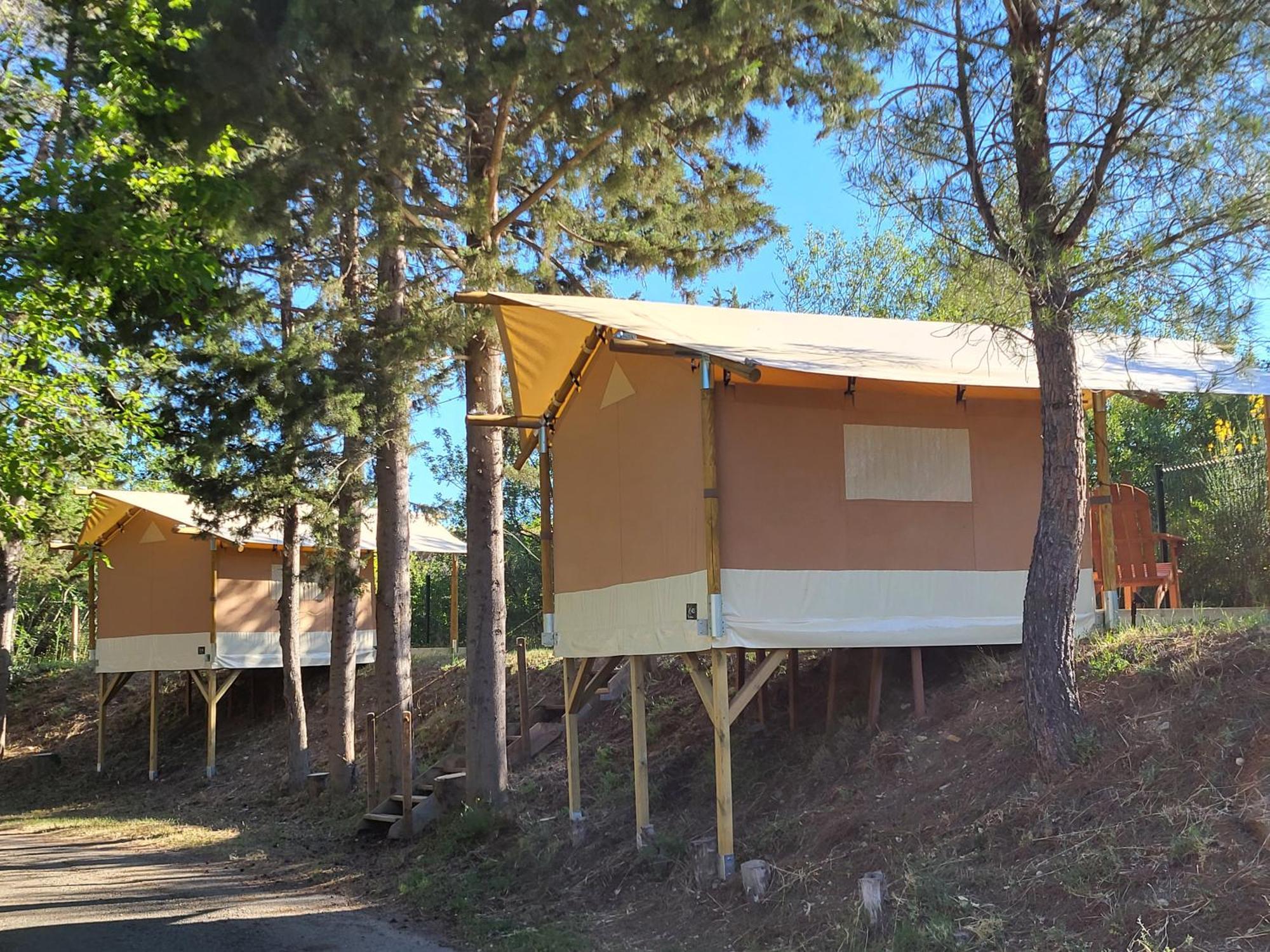 Camping Le Val De Cesse Mirepeisset Bagian luar foto