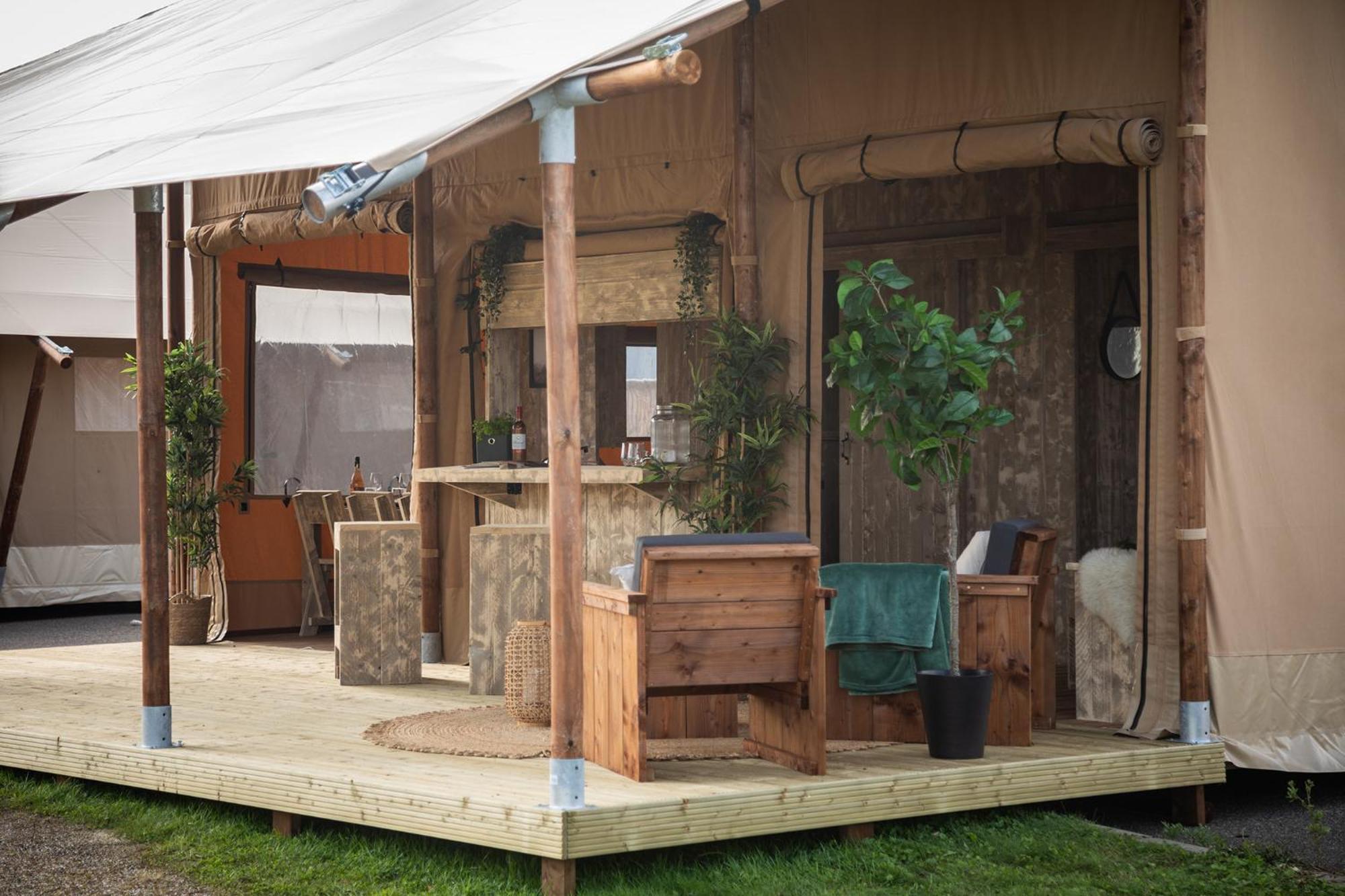 Camping Le Val De Cesse Mirepeisset Bagian luar foto