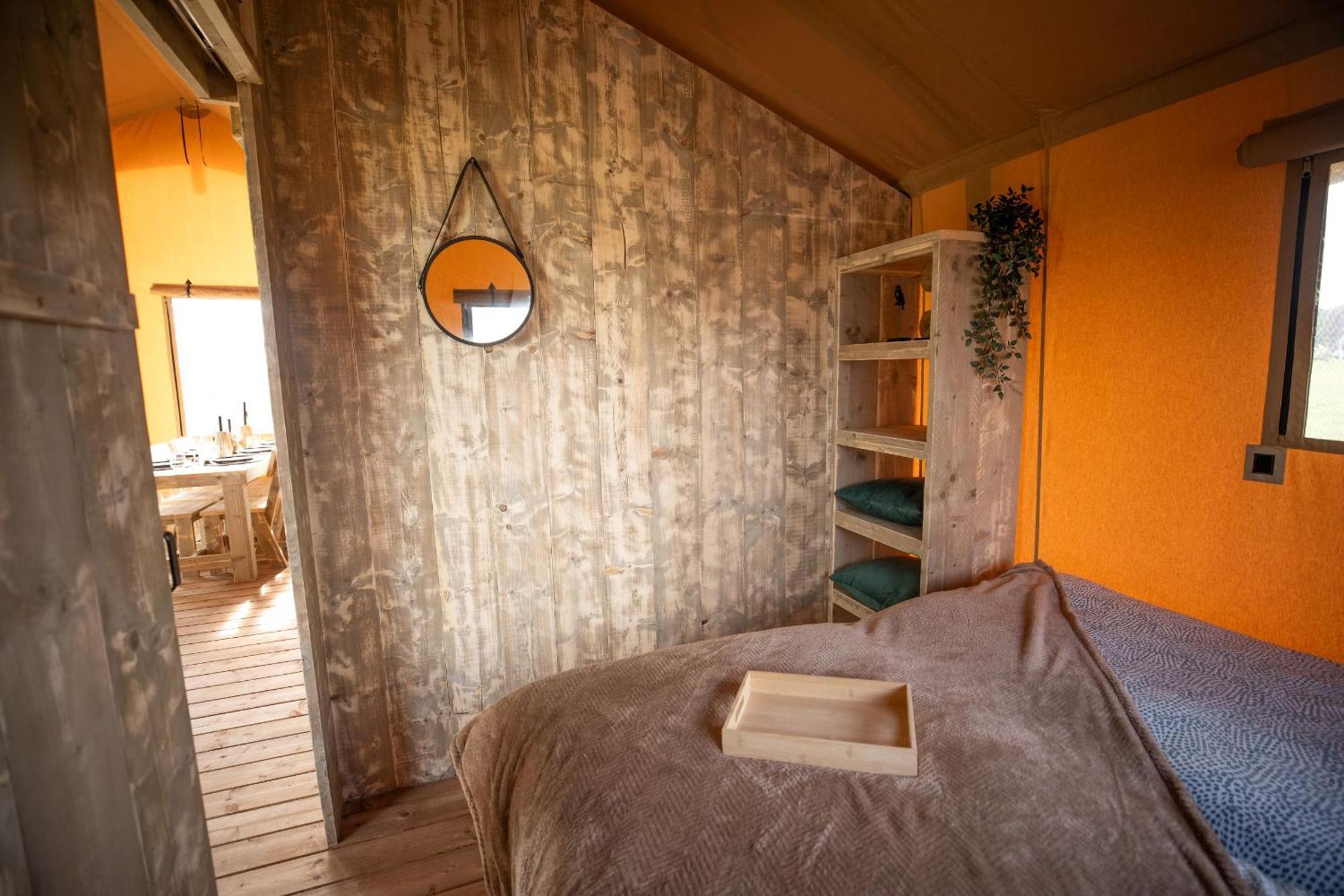 Camping Le Val De Cesse Mirepeisset Bagian luar foto